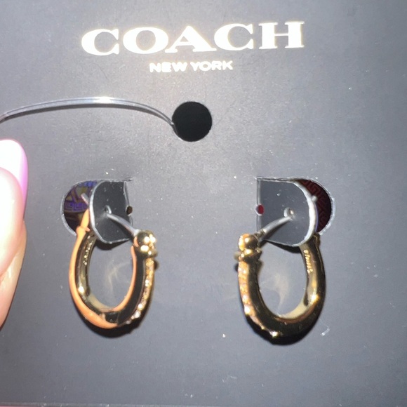 ⚜️Coach Pave Signature Huggie Earrings 💎 - Picture 5 of 5